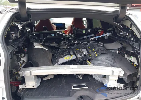 2023 BMW Xm из США, поврежденный, VIN 5YM23CS08P9S33538